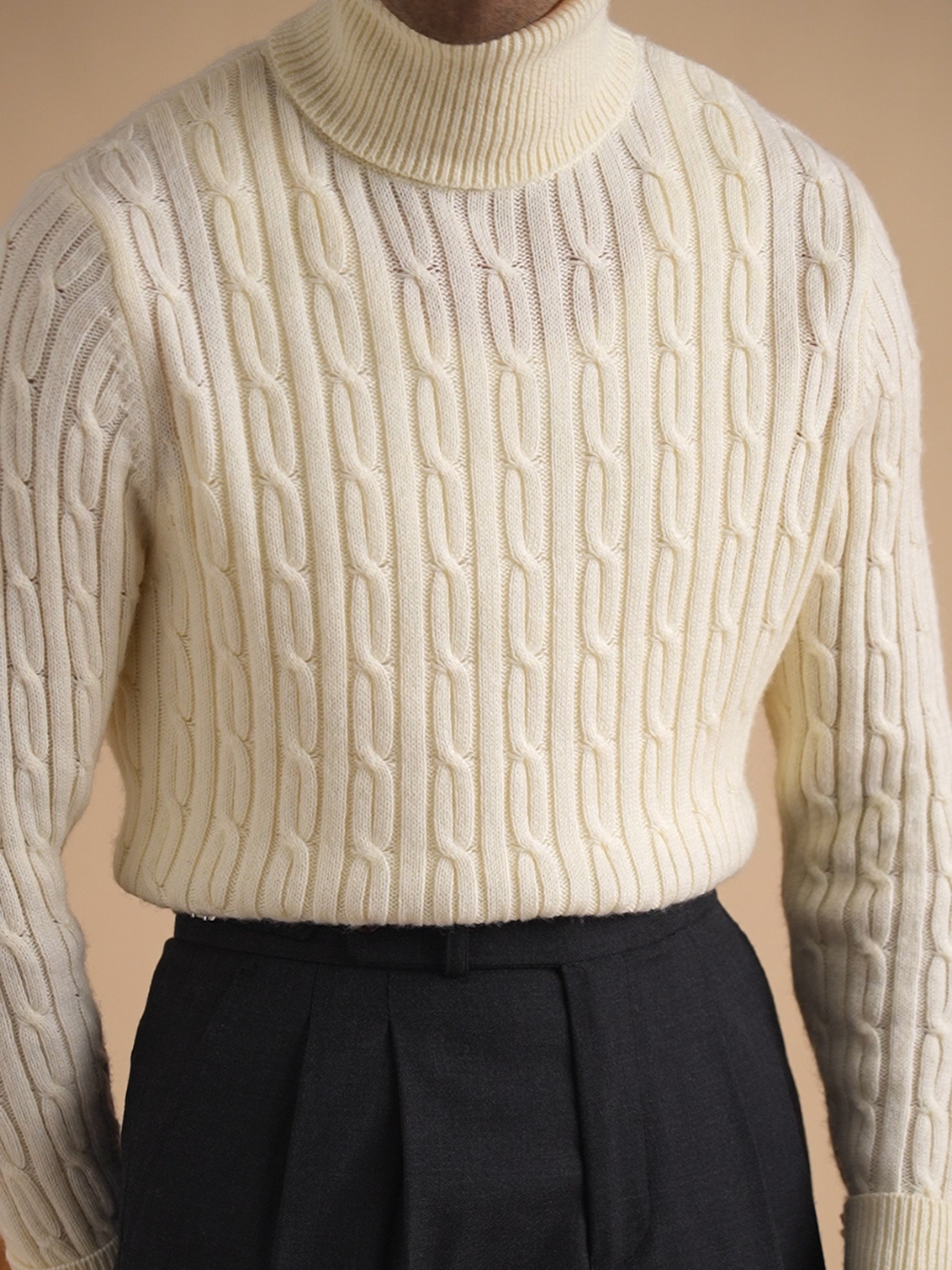 Pull col roulé en maille torsadée pour homme