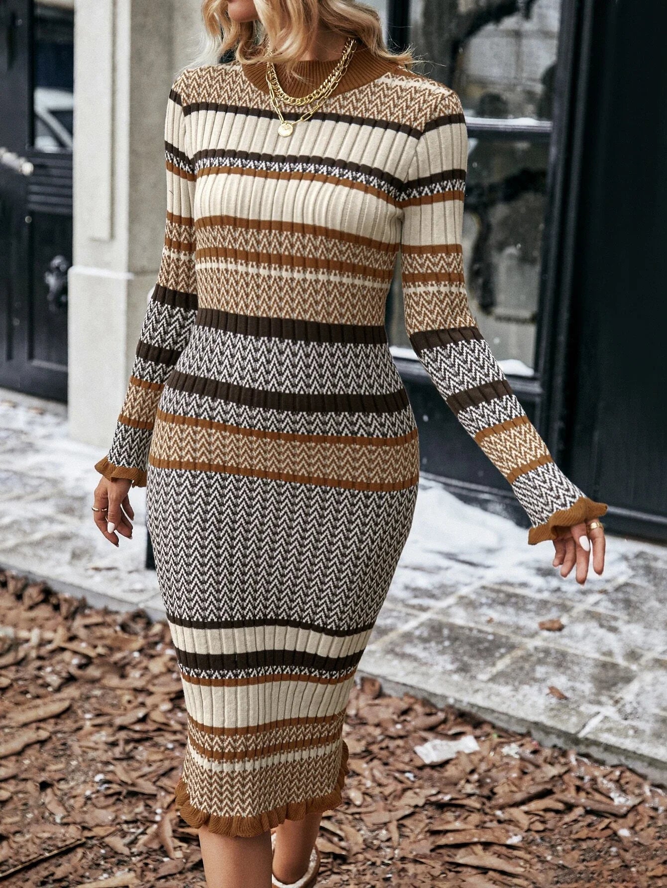 Ahri | Robe moulante en maille pour femme à motif rayé