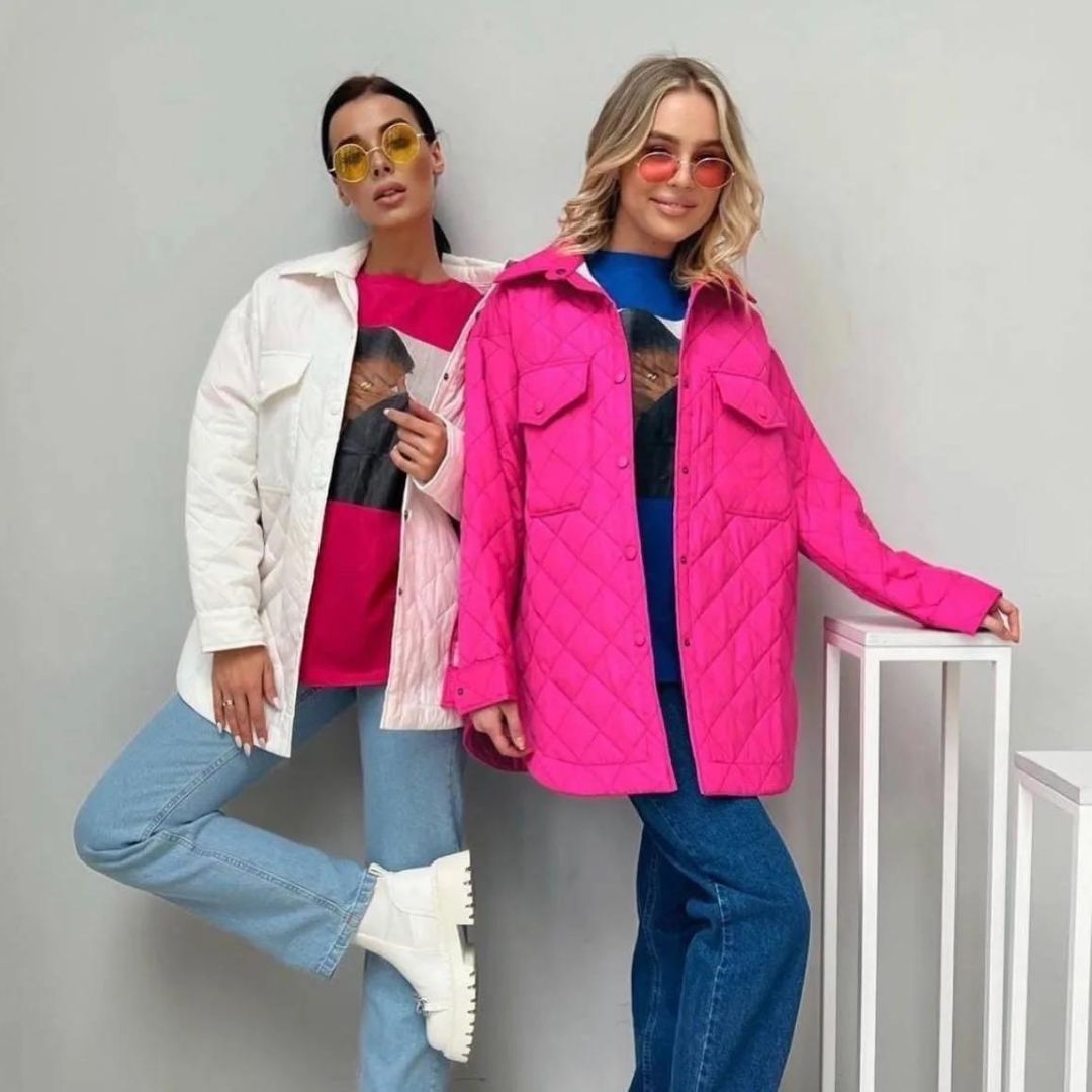 Klassische gesteppte Jacke mit Druckknöpfen