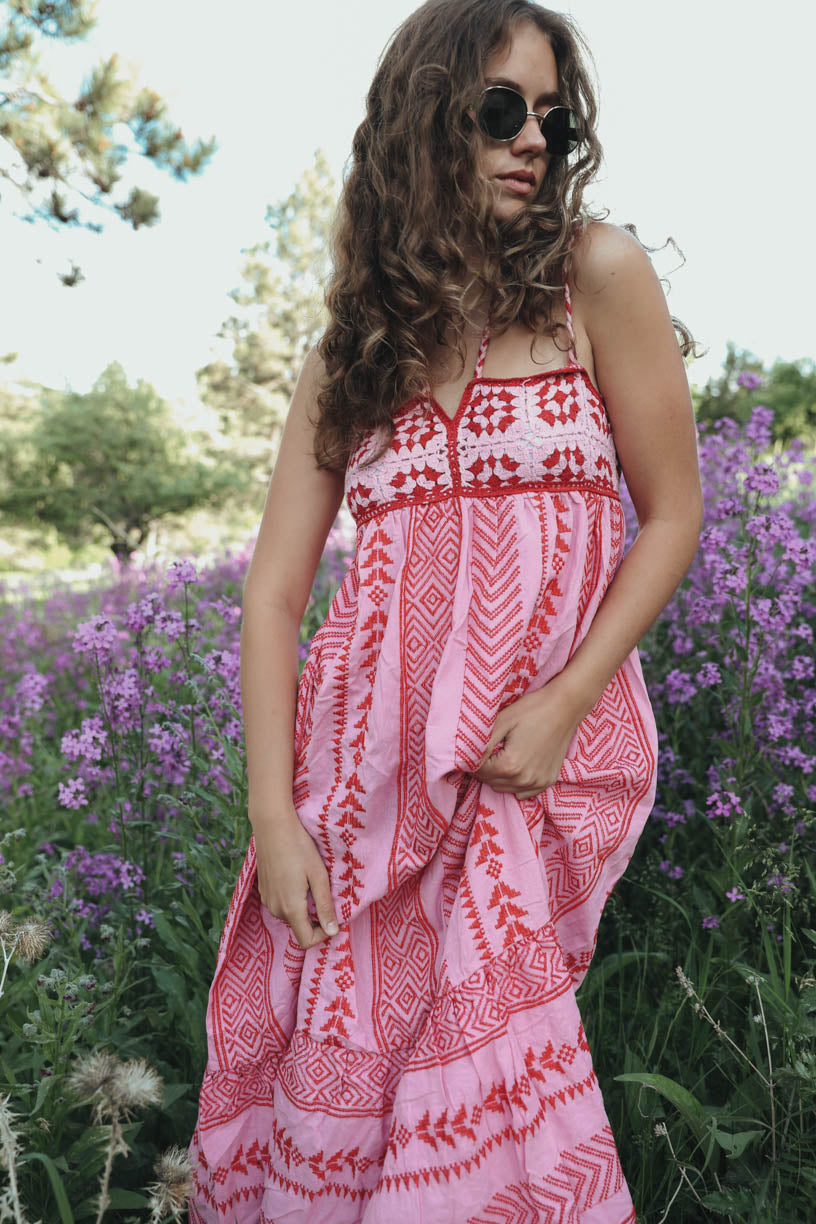 Naomi – Bedrucktes, besticktes Camisole-Midikleid mit Schnürung