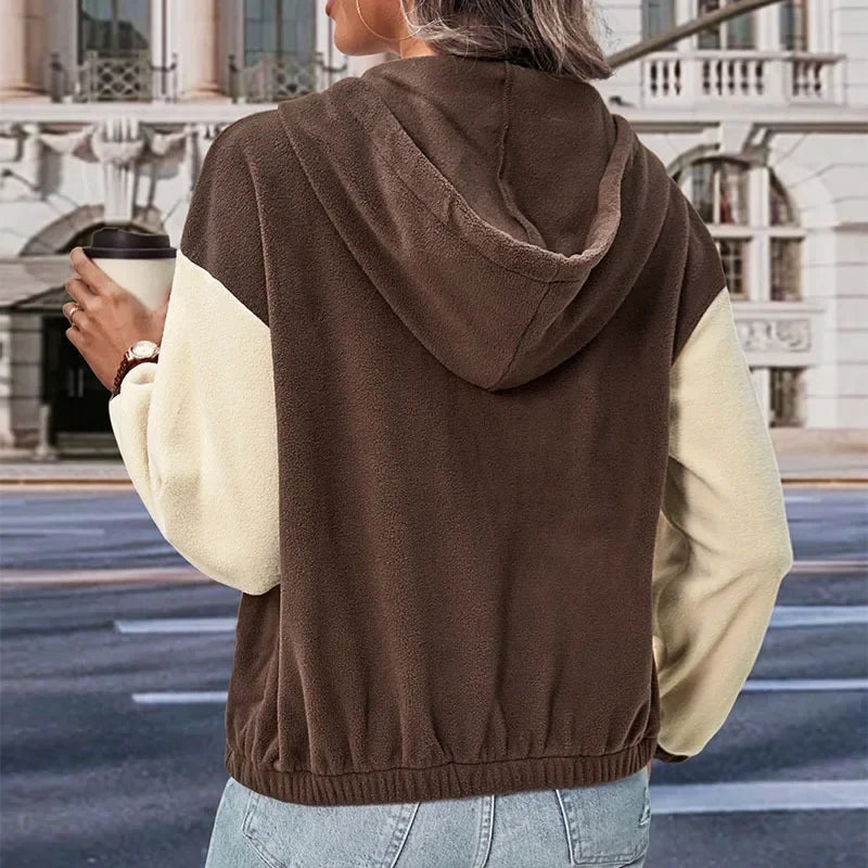 Kapuzen-Fleecejacke mit Patchwork-Design