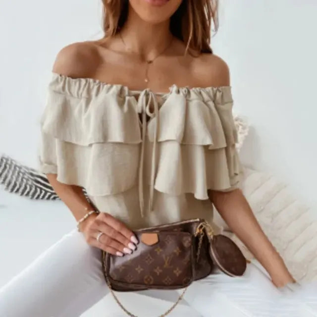 Bellachicha - Damen Bluse aus lockerem Chiffon mit Schulterfreiheit und Volantkante, elastischem Schultergurt