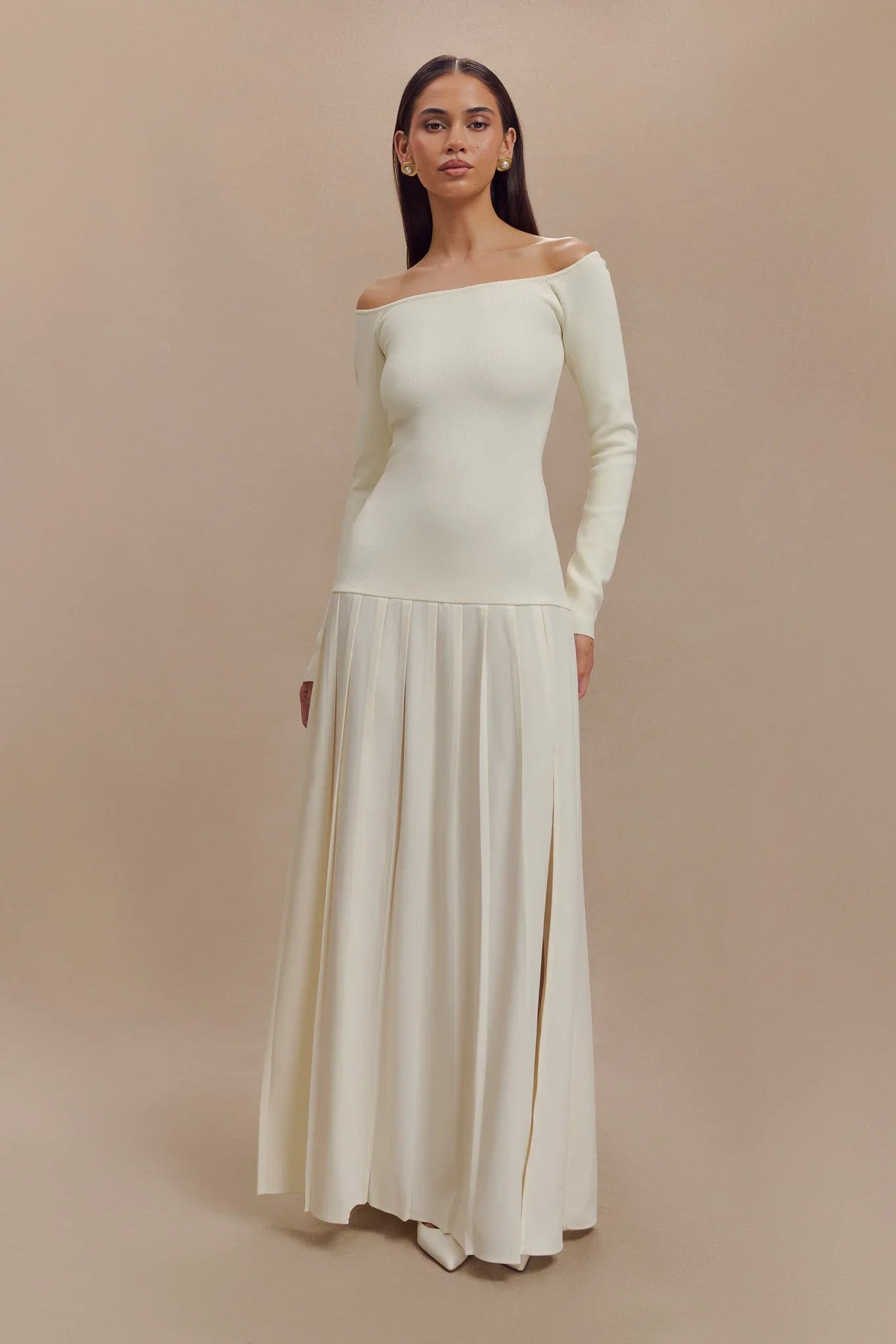 Schulterfreies Maxikleid aus Strick - Elfenbein