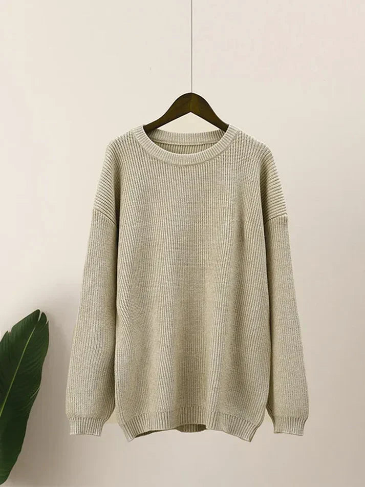 Pull d'hiver chaud : col rond tendance au design minimaliste
