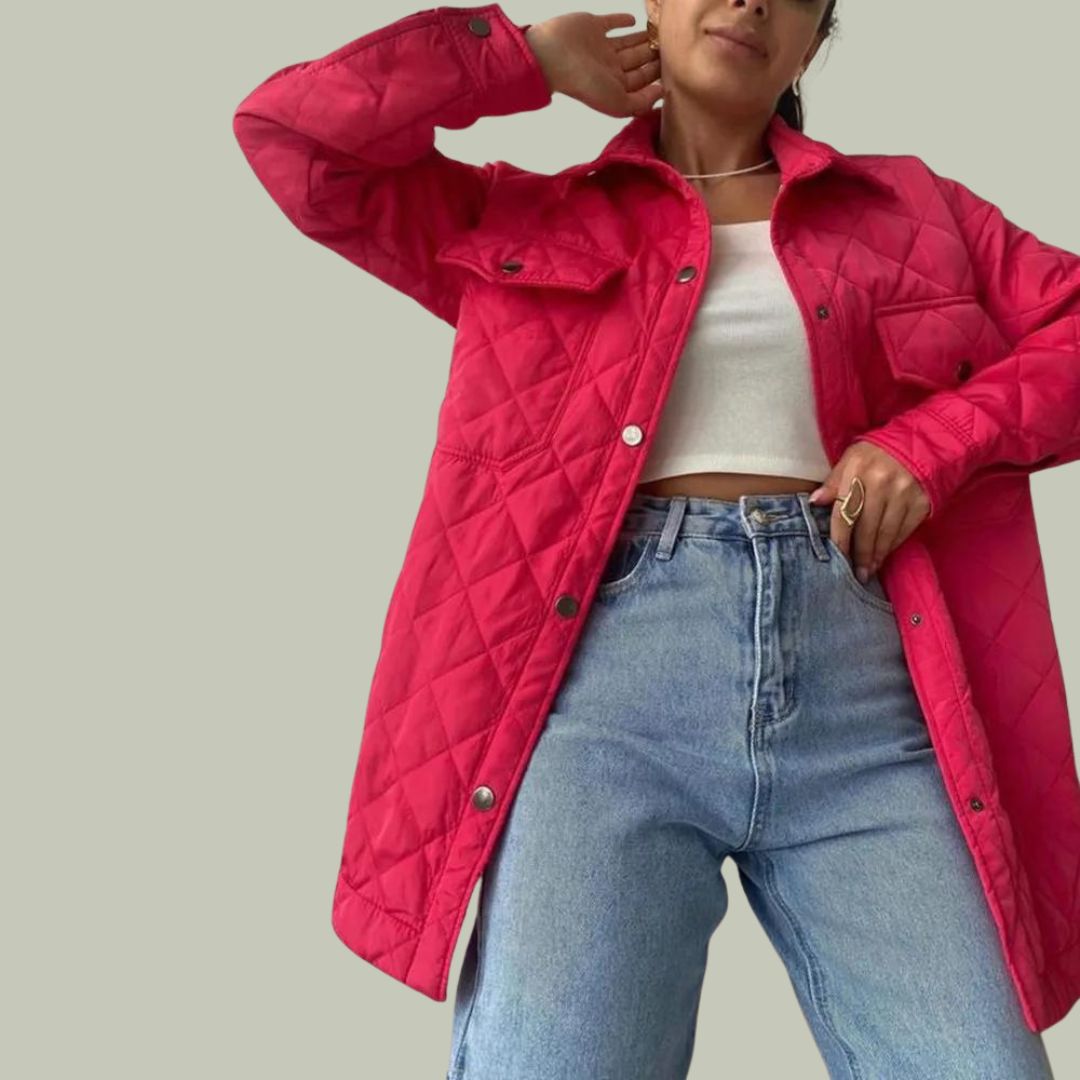 Klassische gesteppte Jacke mit Druckknöpfen