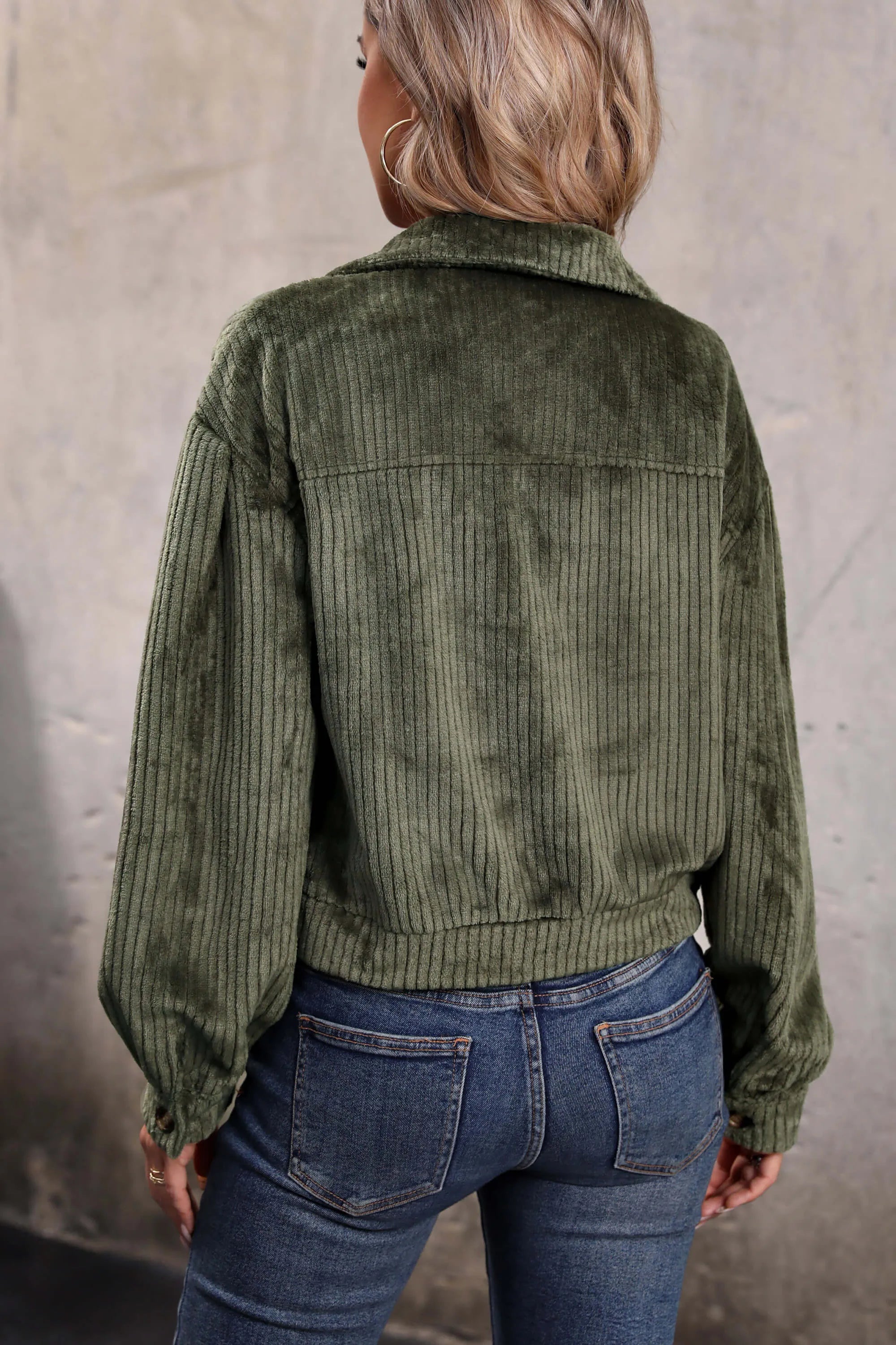 Veste courte en velours côtelé Sabrina - Vert olive