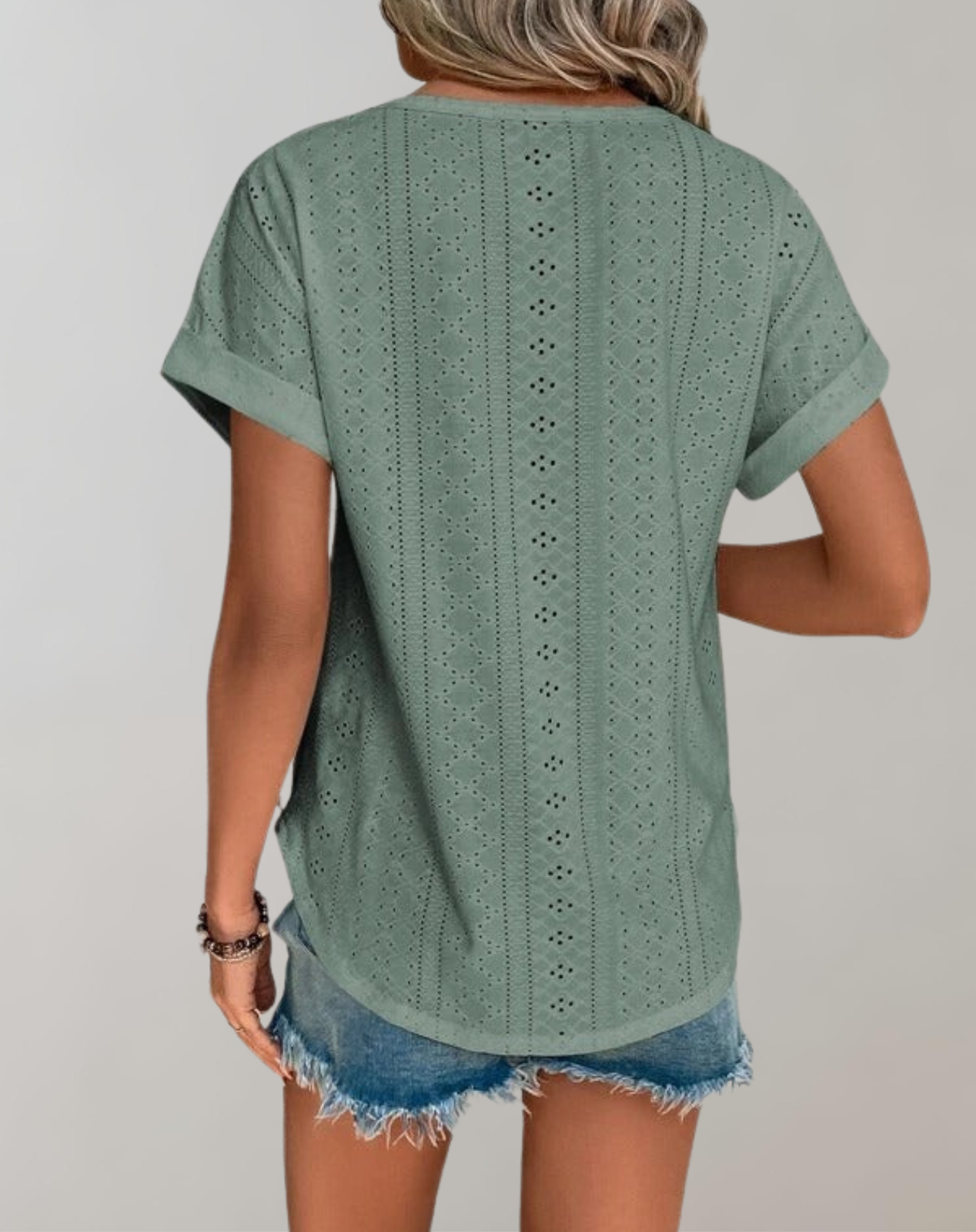 Bellachicha - Lässige Sommerbluse mit Ösenstickerei | Elegantes Top mit Ösenstickerei