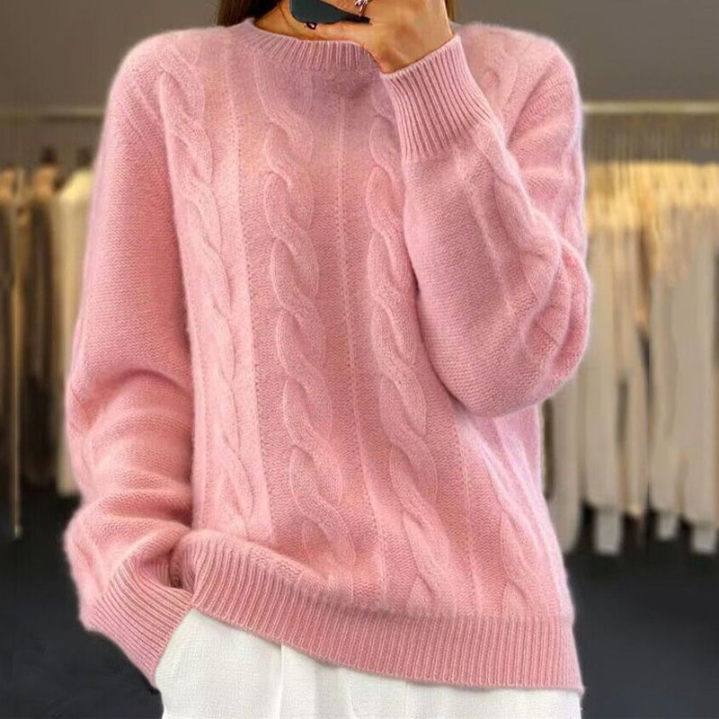 Pull femme doux et moulant avec motif torsadé