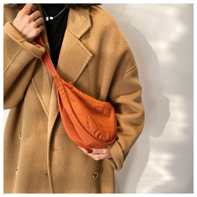 Kaitlyn™ - Sac bandoulière demi-lune