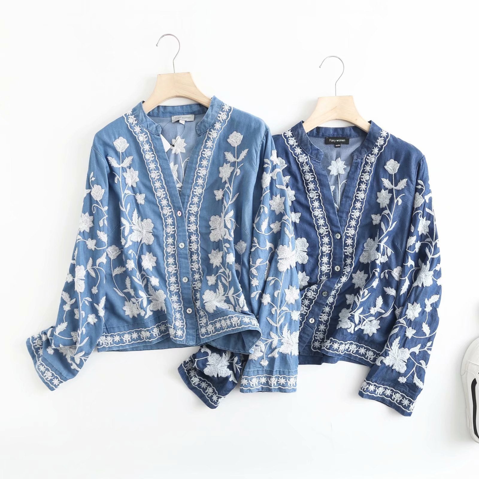 Wilmora | Veste en jean avec broderie florale