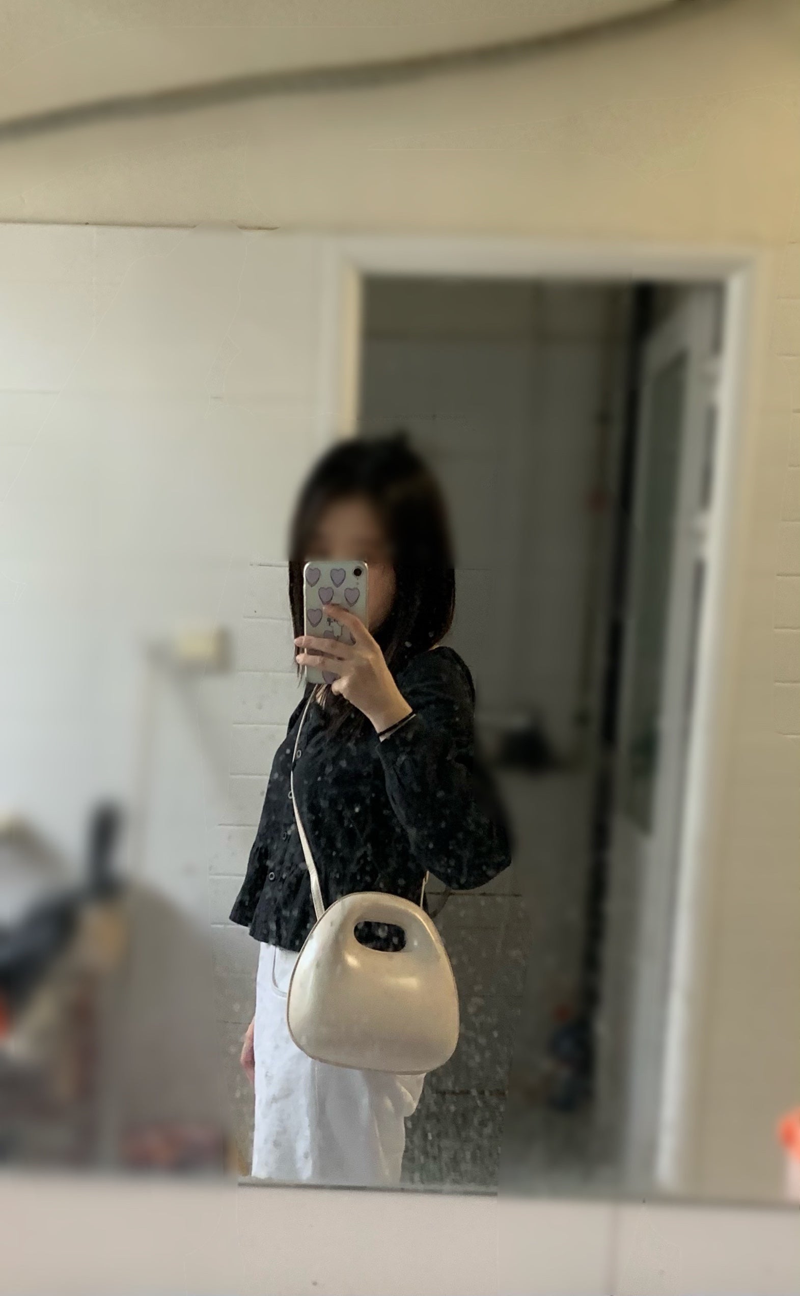 Sac rond pour femme Bellachicha - sac à main au design coquillage rétro avec rabat enveloppant et option de transport en bandoulière