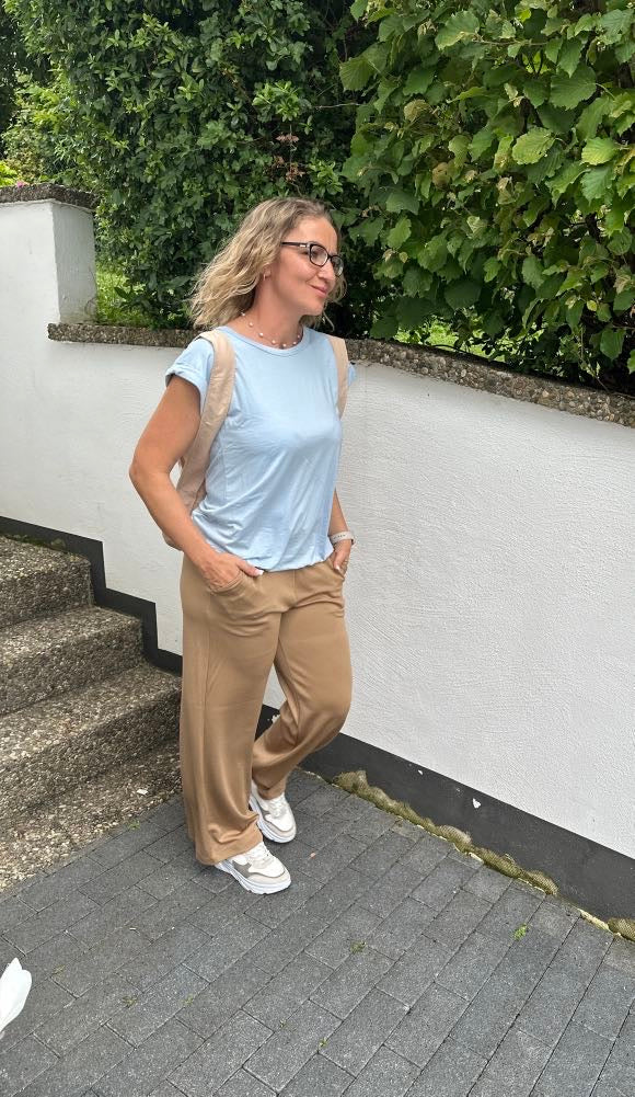 Bellachicha mit Rundausschnitt in hellblau