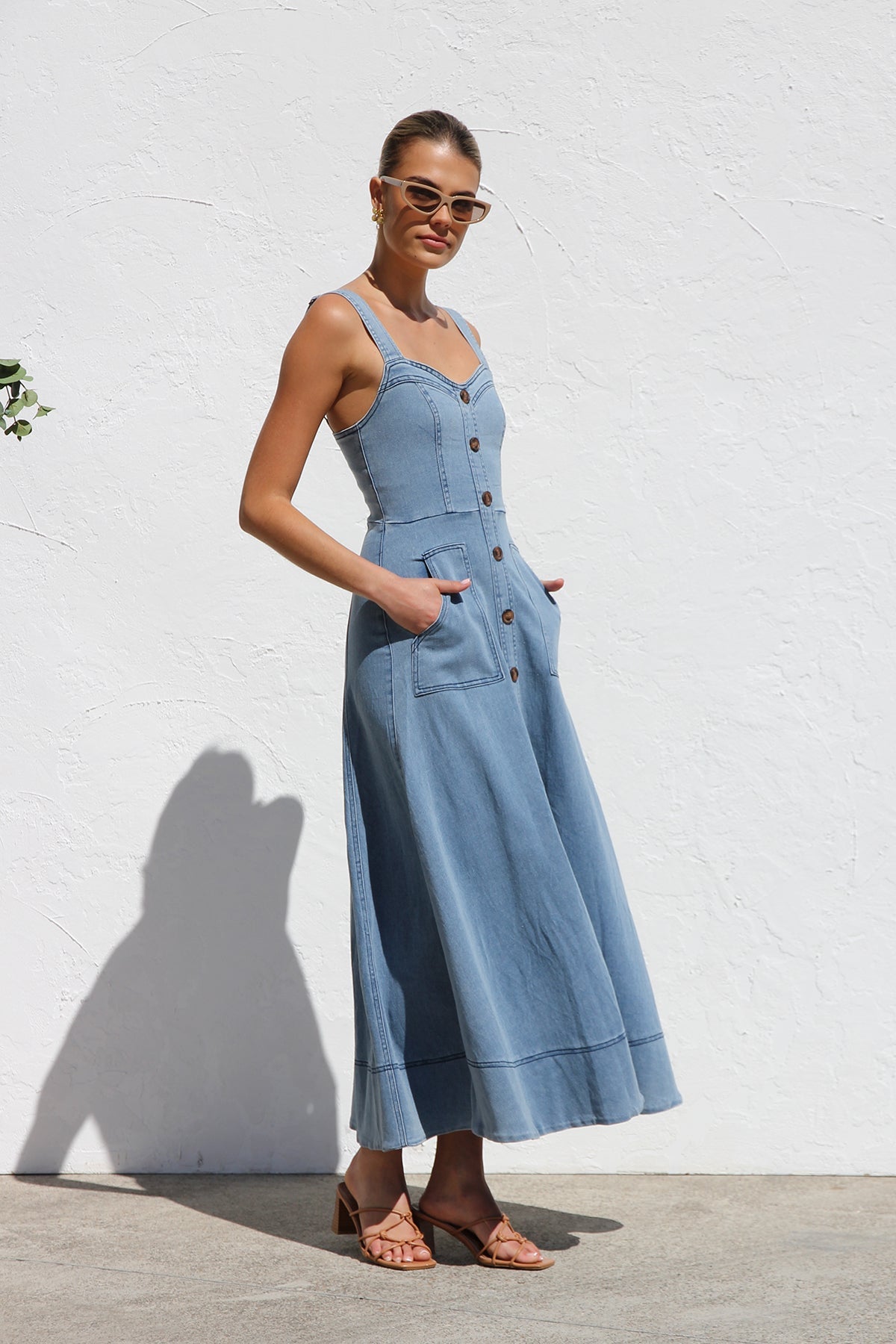 Danielle Kleid BLAUER DENIM
