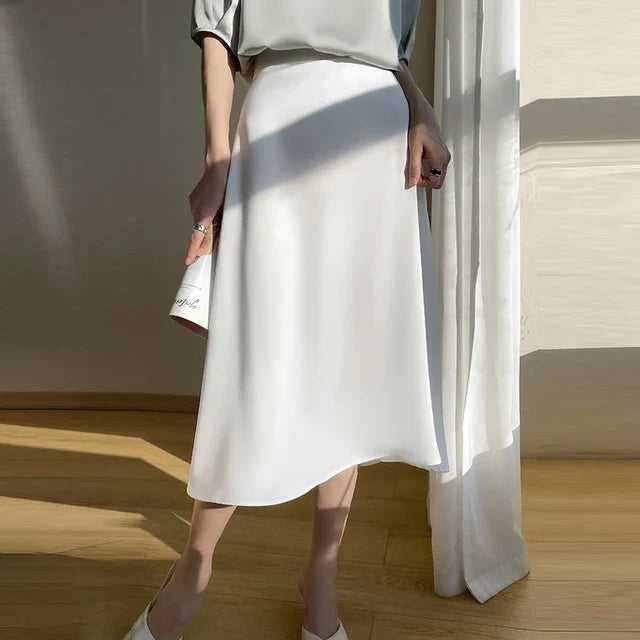 Olga | Jupes tendance en satin de soie