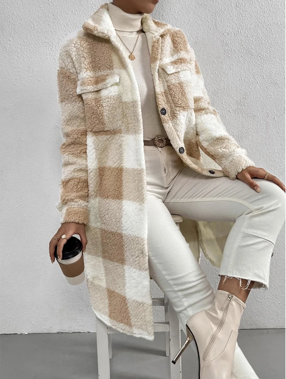 Xandrie | Cardigan long à carreaux chic et élégant