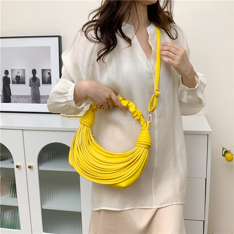 Pochette tressée Bellachicha avec câble électrique