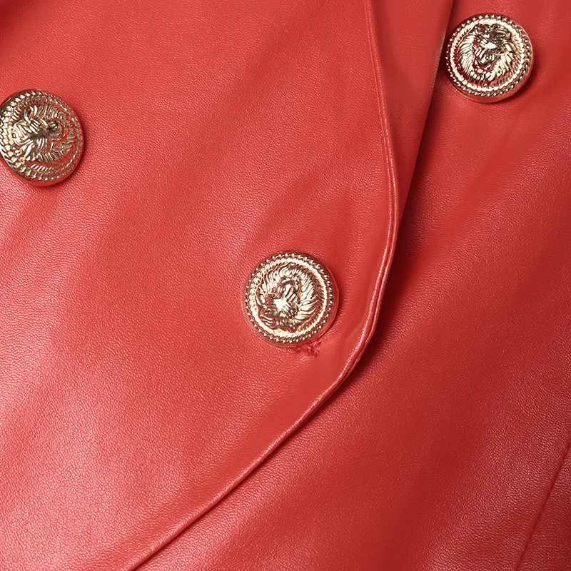 Maßgeschneiderter Lederblazer mit doppelter Knopfleiste