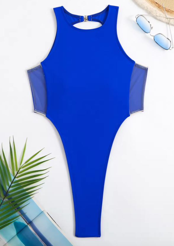 Belle | Maillot de bain string à décolletés hauts