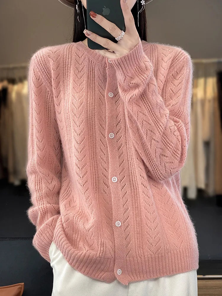 Cardigan en maille douce avec motif torsadé