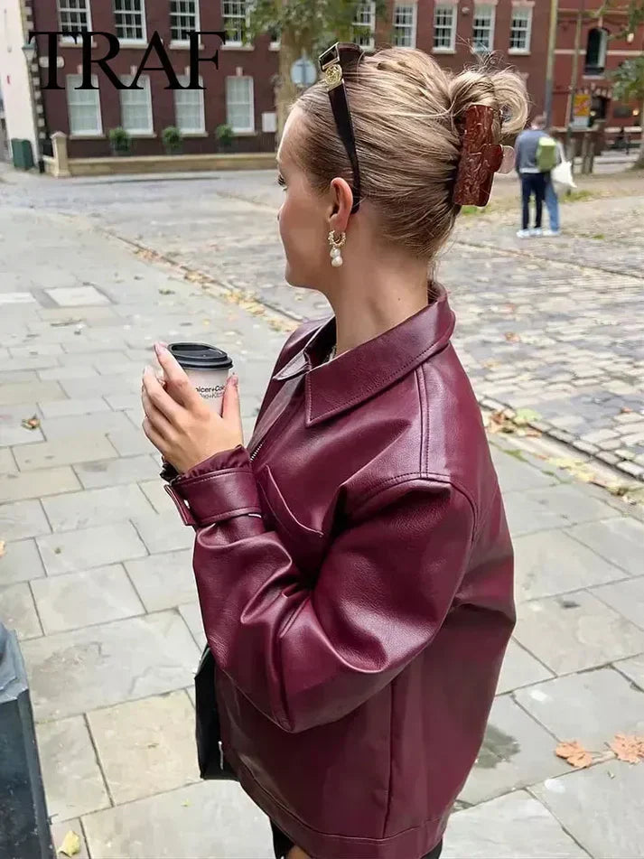 Veste en cuir avec fermeture éclair et poche poitrine pour l'automne/hiver