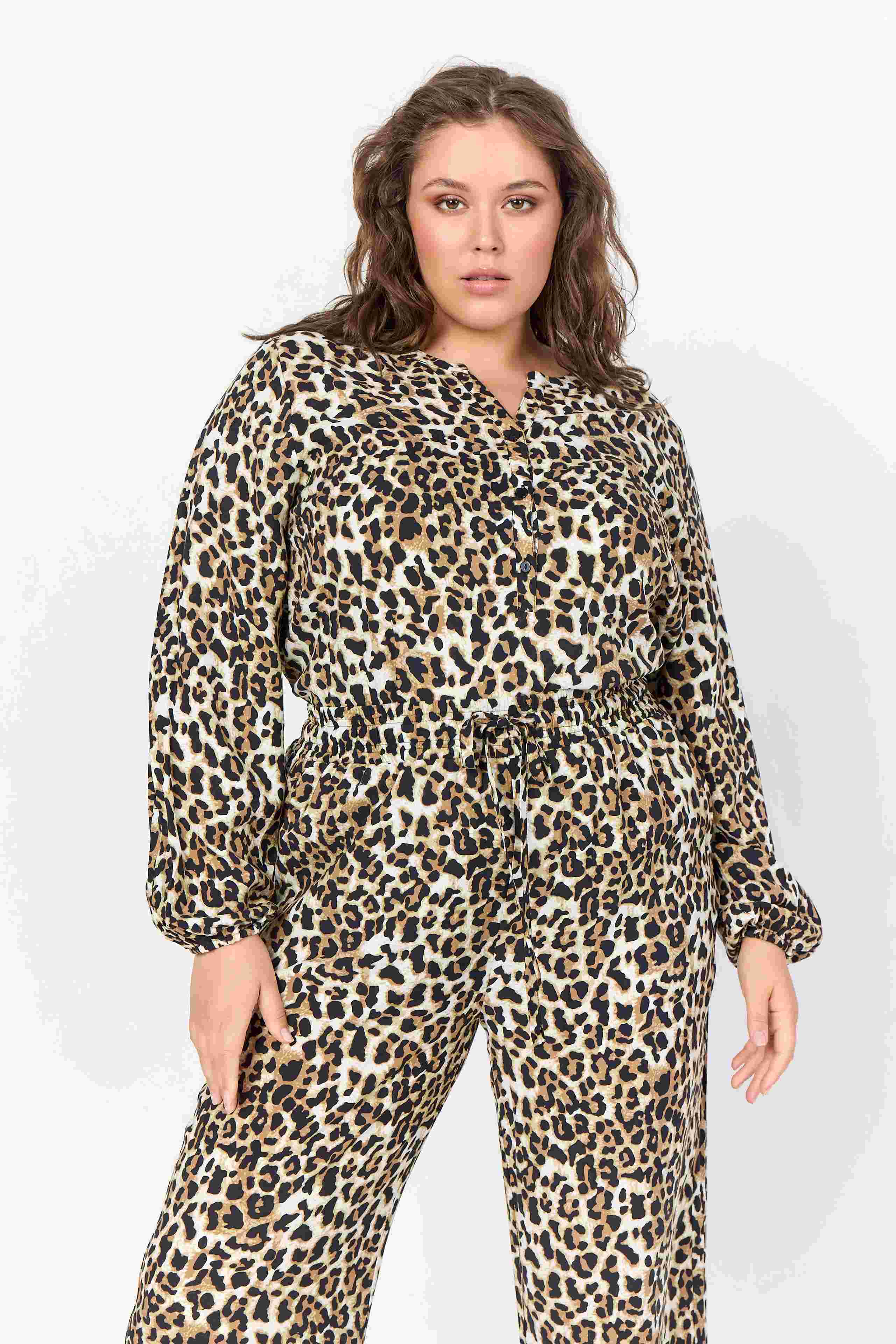 Bellachicha en look Lion en viscose