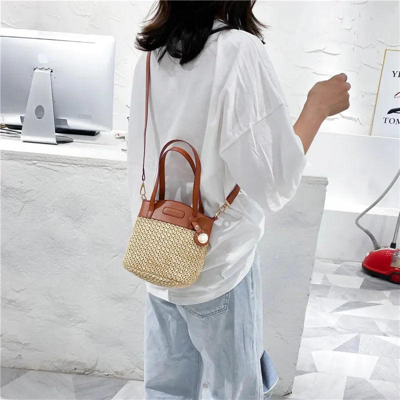 Bellachicha - Damen Schultertasche mit gestricktem Muster, PU-Patchwork und Designerriemen