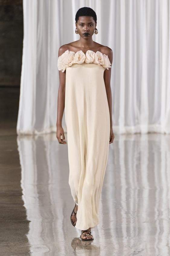 Trägerloses Maxikleid „Alva“ aus Strick mit Blumenmuster
