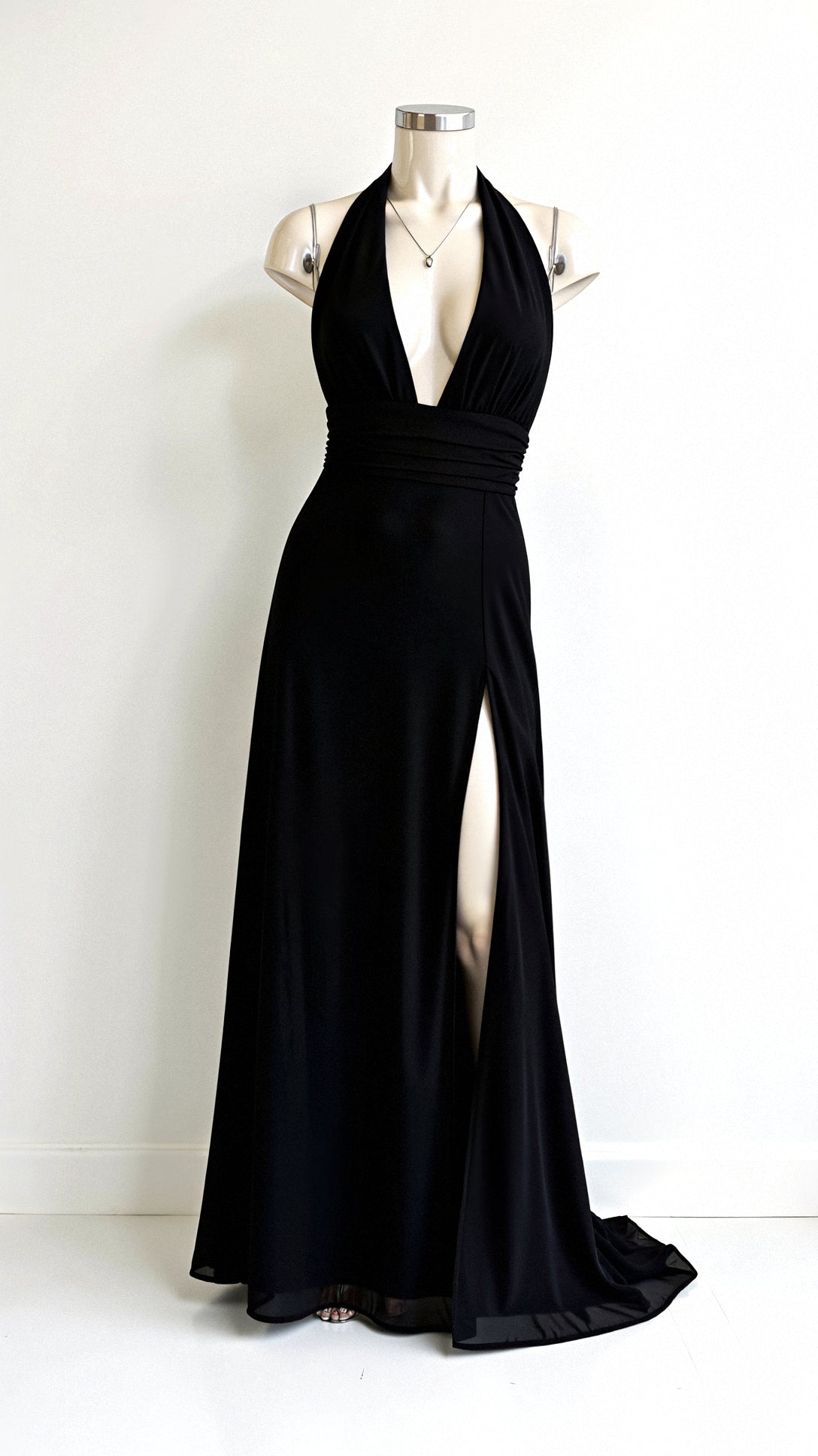 Anouk - Maxi Halfterkleid - V-Ausschnitt und Schlitz