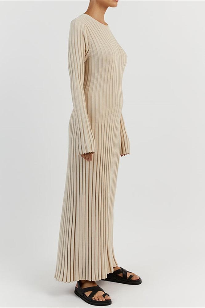 Antonia – Geripptes, ausgestelltes Maxi-Strickkleid