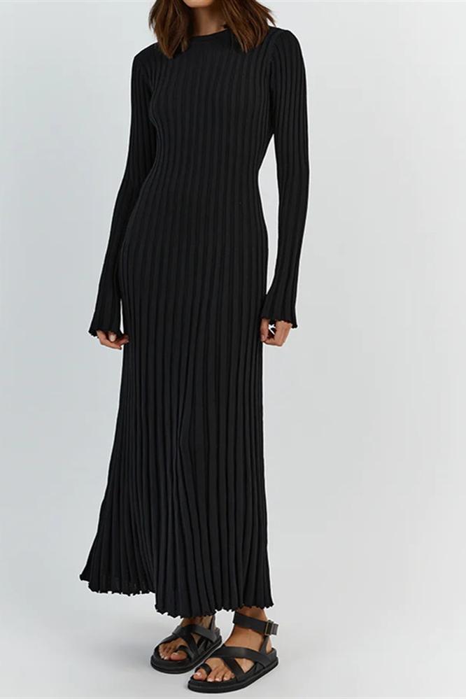 Antonia – Geripptes, ausgestelltes Maxi-Strickkleid