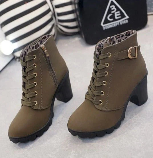 Ava - des bottines à lacets pour pimenter votre tenue d'automne