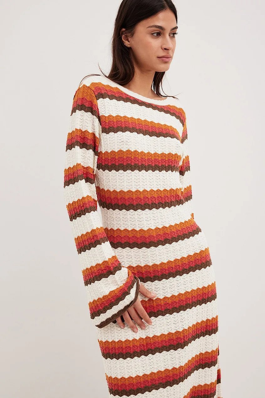 Calista – Gewebtes, rückenfreies Maxi-Strickkleid mit Zickzack-Muster