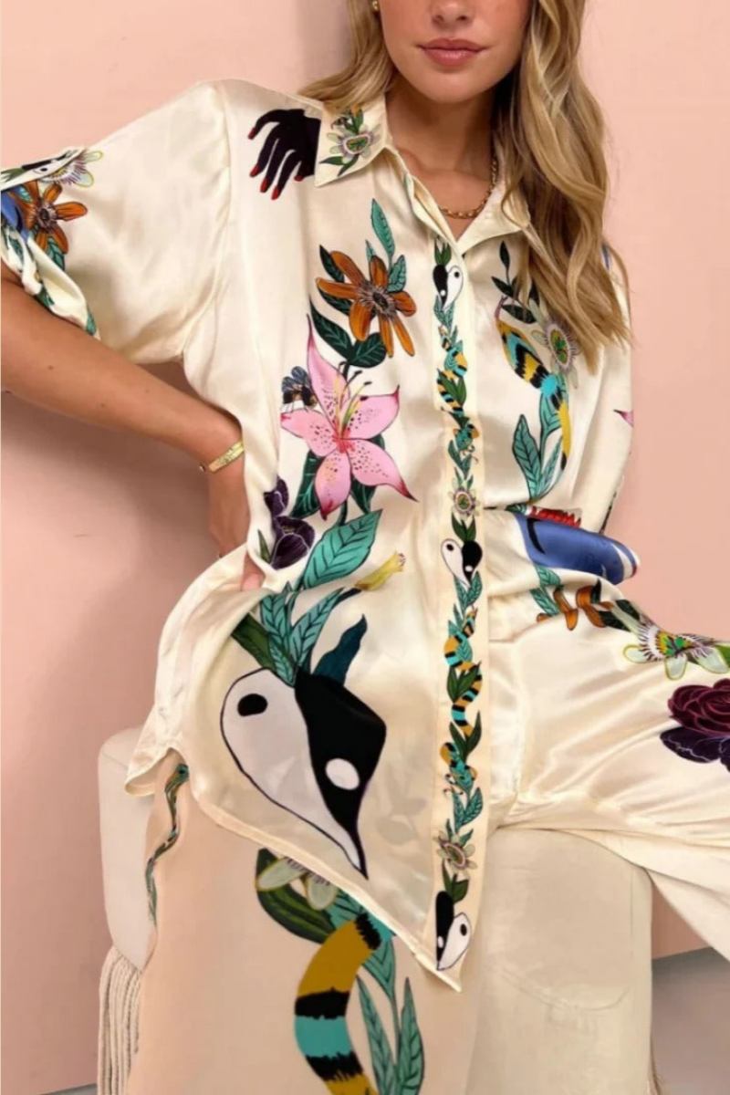 Ensemble Boho Natureza composé d'une chemise et d'un pantalon en satin imprimé