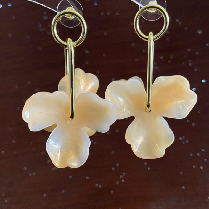 Micara - Creamy Blooms - Boucles d'oreilles