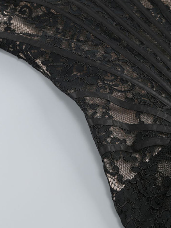 Lorélia | Mini-robe corset en dentelle élégante
