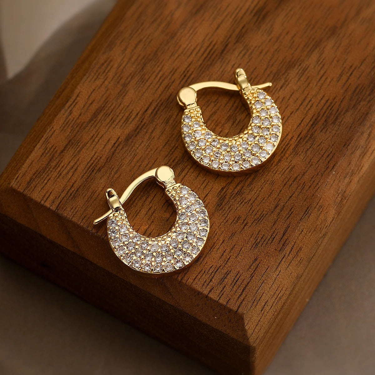 Micara - Croissants scintillants - Boucles d'oreilles