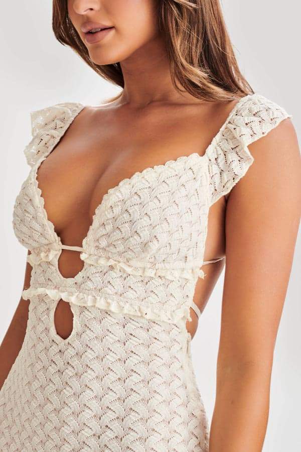 Muriel – Maxi-Strickkleid mit Rüschen und Cut-outs