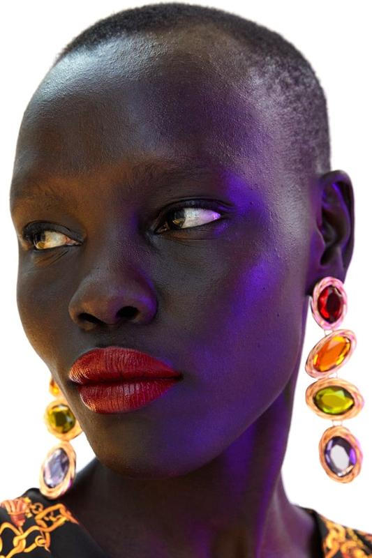 Boucles d'oreilles avec cadre rétro et pendentif en pierre précieuse