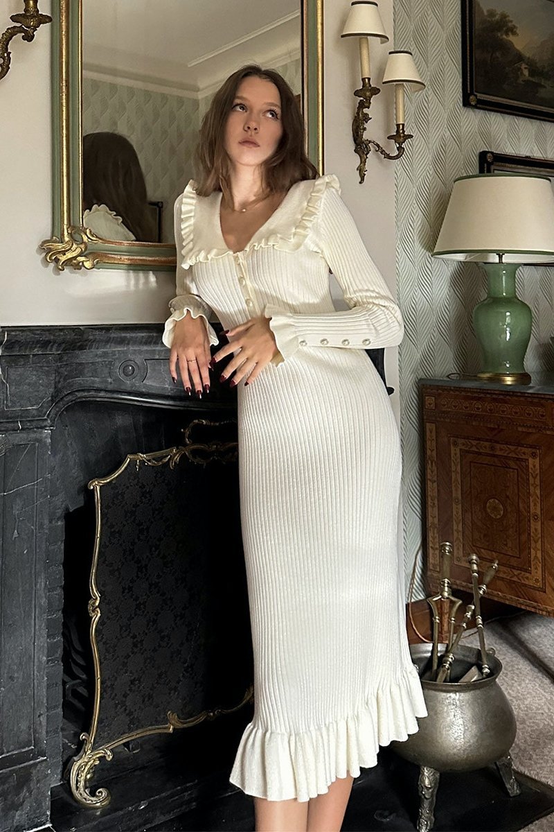 Sicily – Midi-Strickkleid mit Rüschen und Perlen