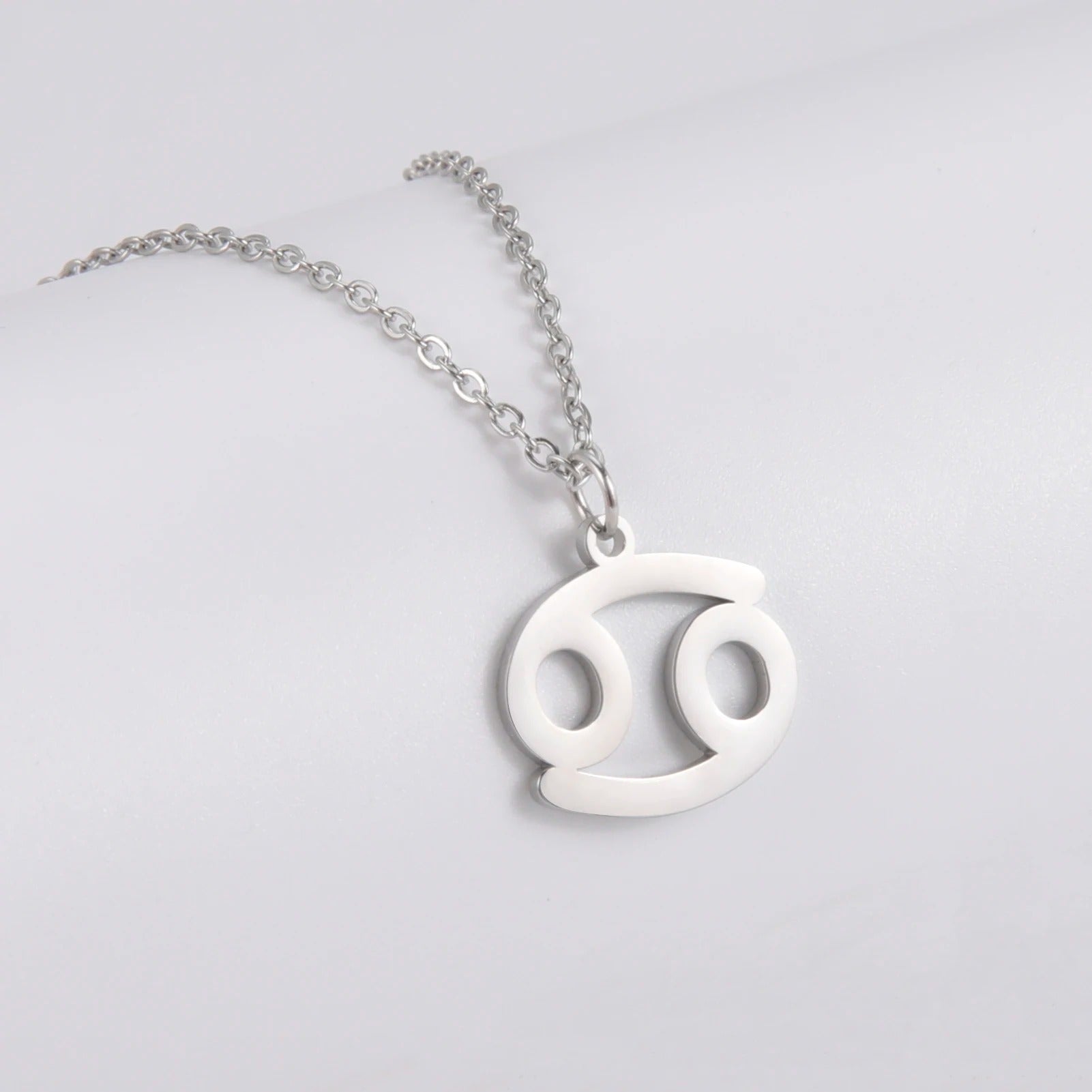 Ava - Collier pendentif élégant pour femme