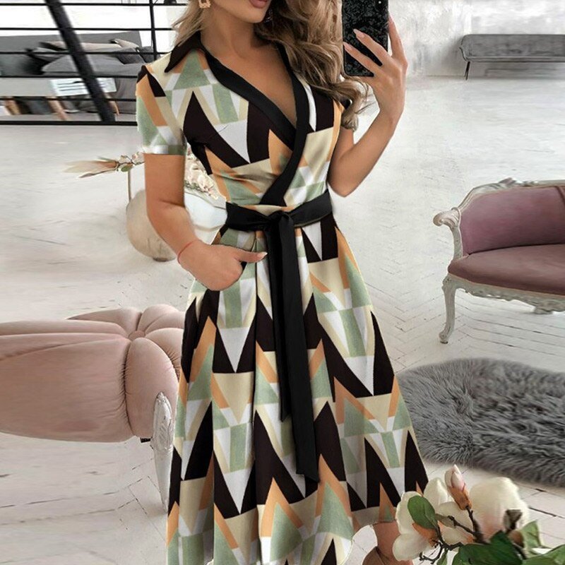 Langes Damenkleid