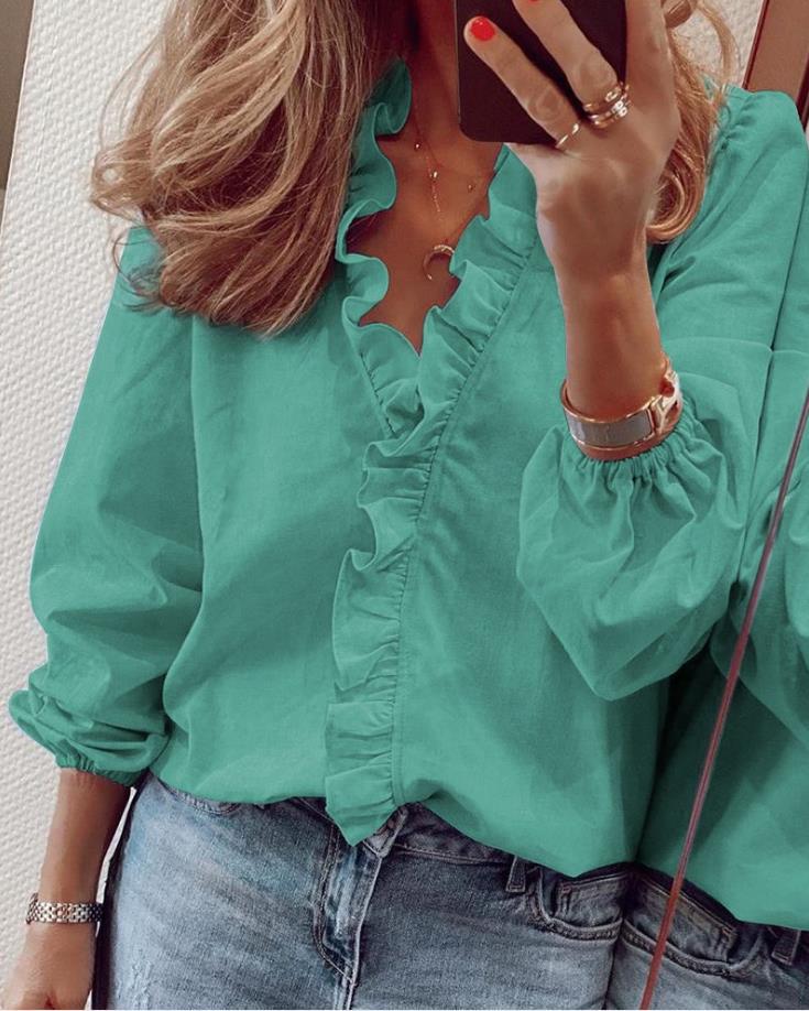 Bellachicha | Bluse mit Rüschen und V-Ausschnitt