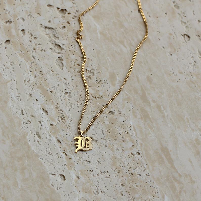 Collier initial