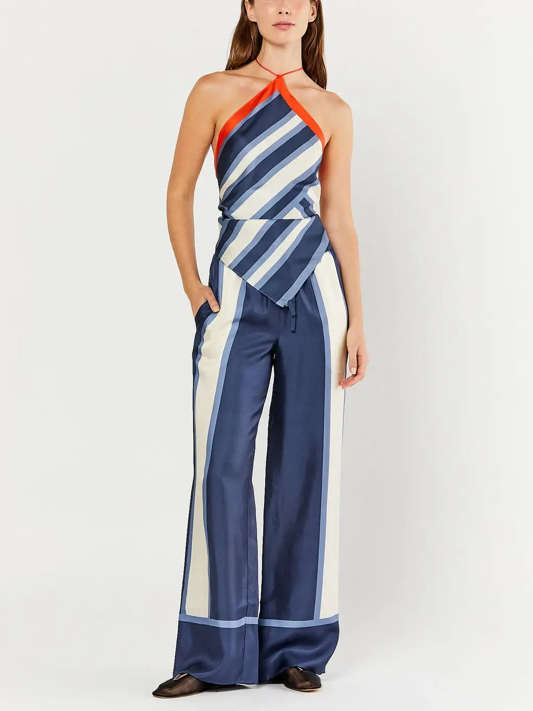 Set mit quadratischem Schal und Hose mit Studio-Print „Dazed“