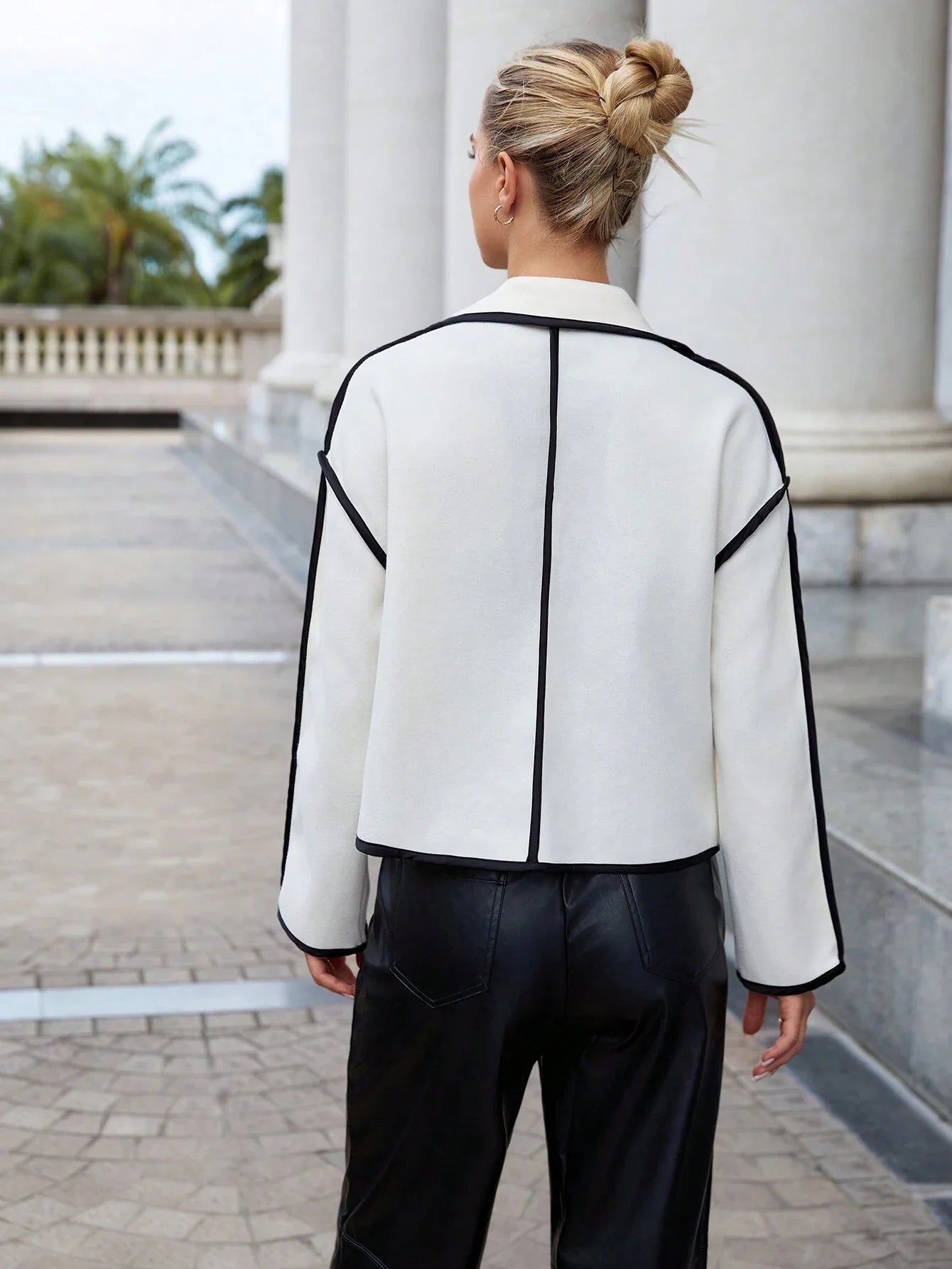 Nora | Damen-Wollmantel mit Kontrastbesatz und langen Ärmeln