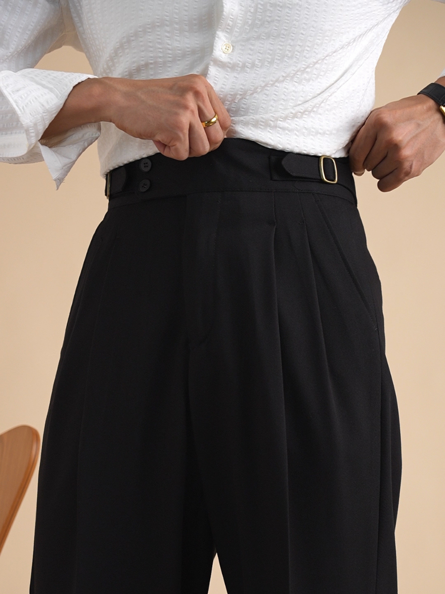 Pantalon taille haute avec fermeture à double boucle