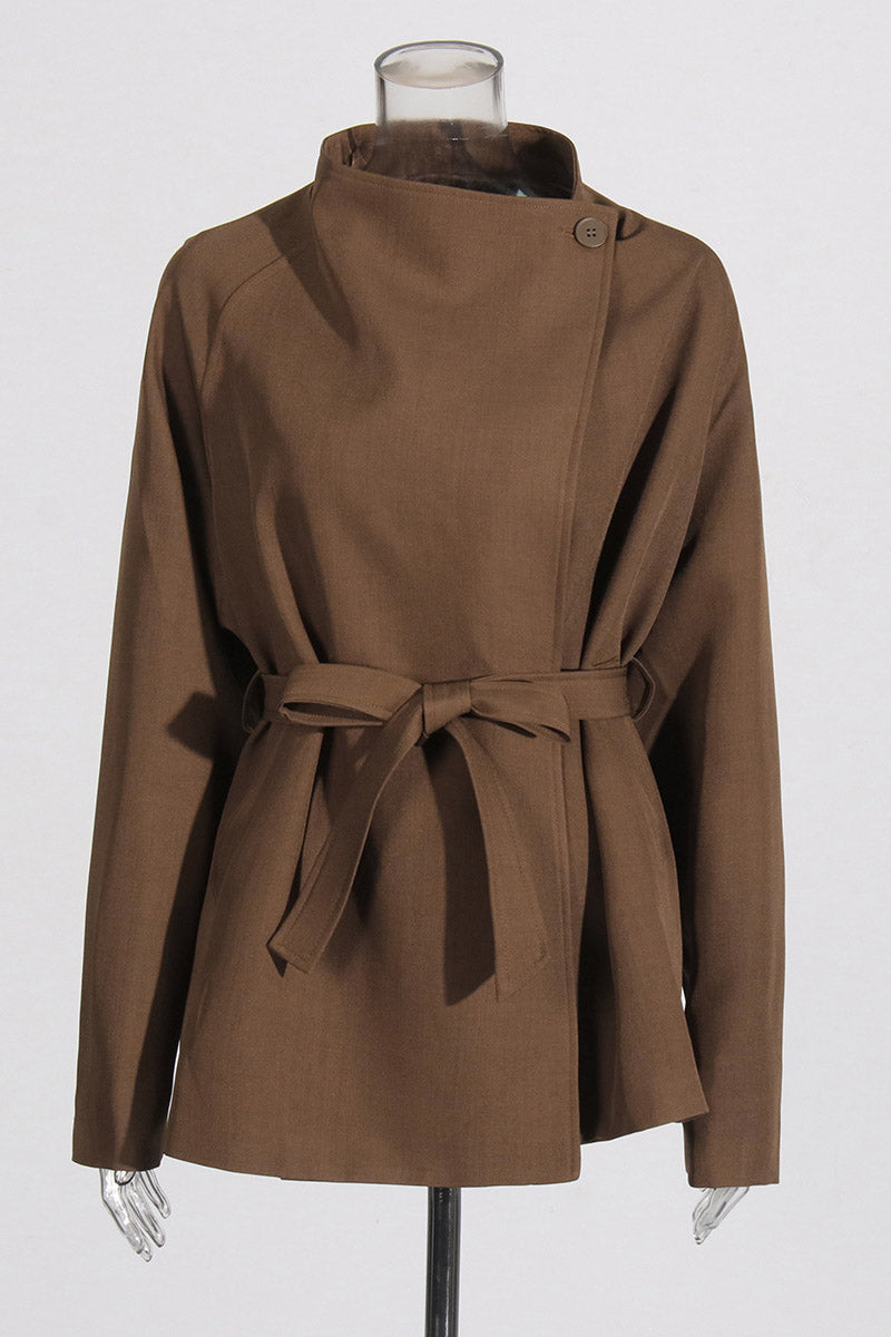 Jacke mit asymmetrischem Design