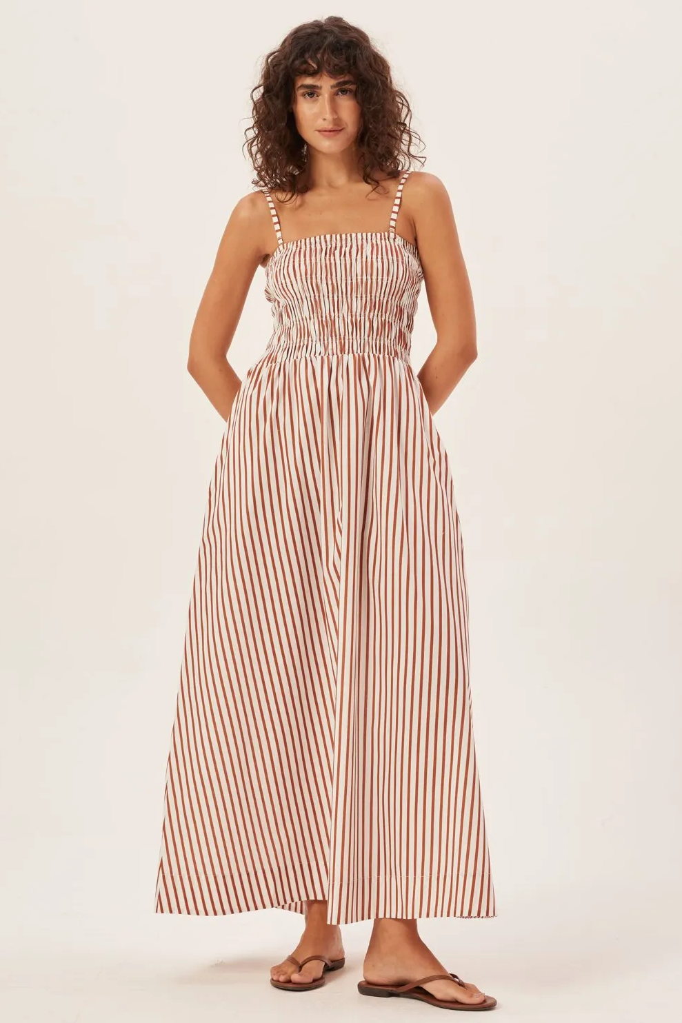 Maud – Gestreiftes, gesmoktes Maxi-Tube-Kleid