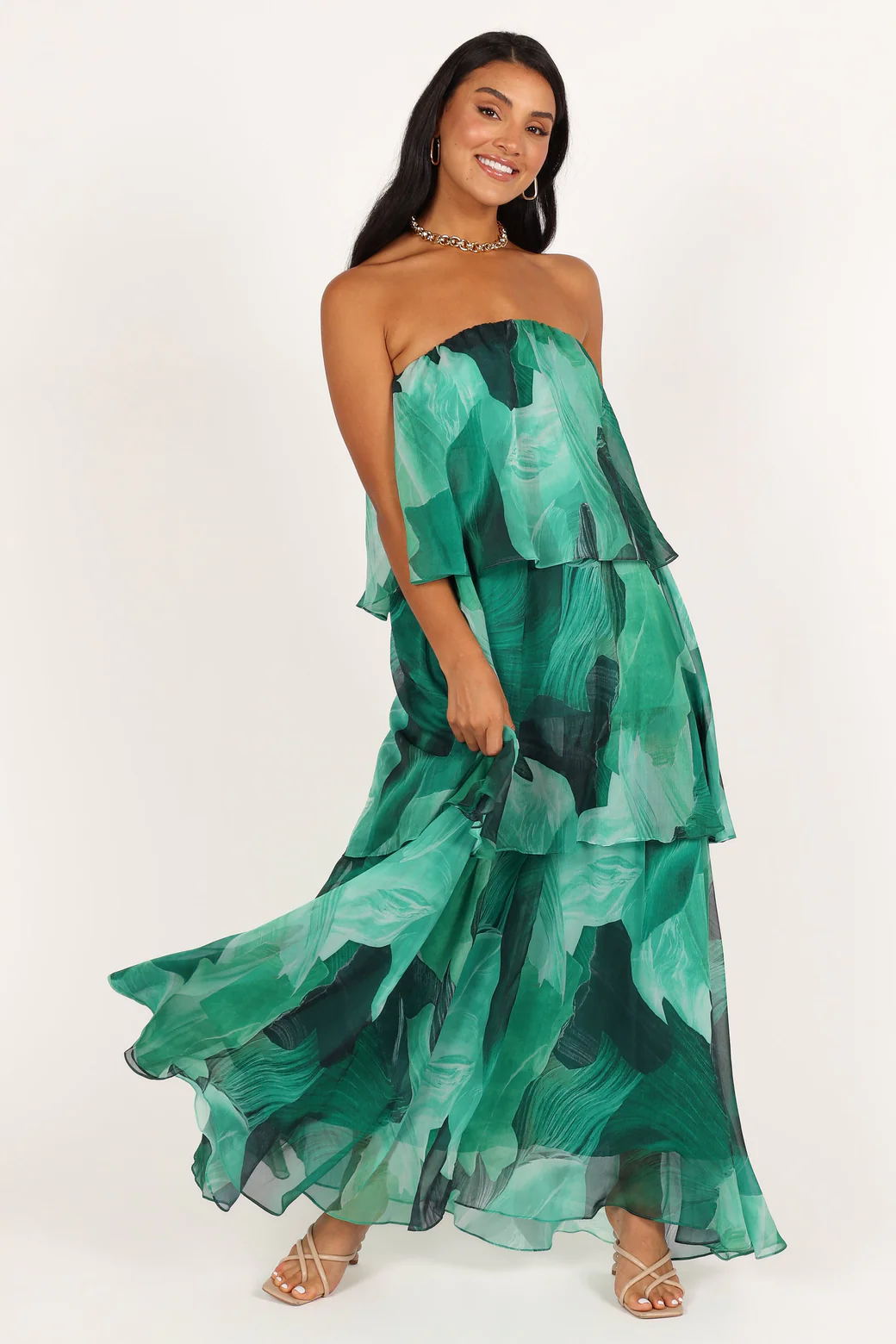 Trägerloses, gestuftes Maxikleid „Calista Green Bloom“.