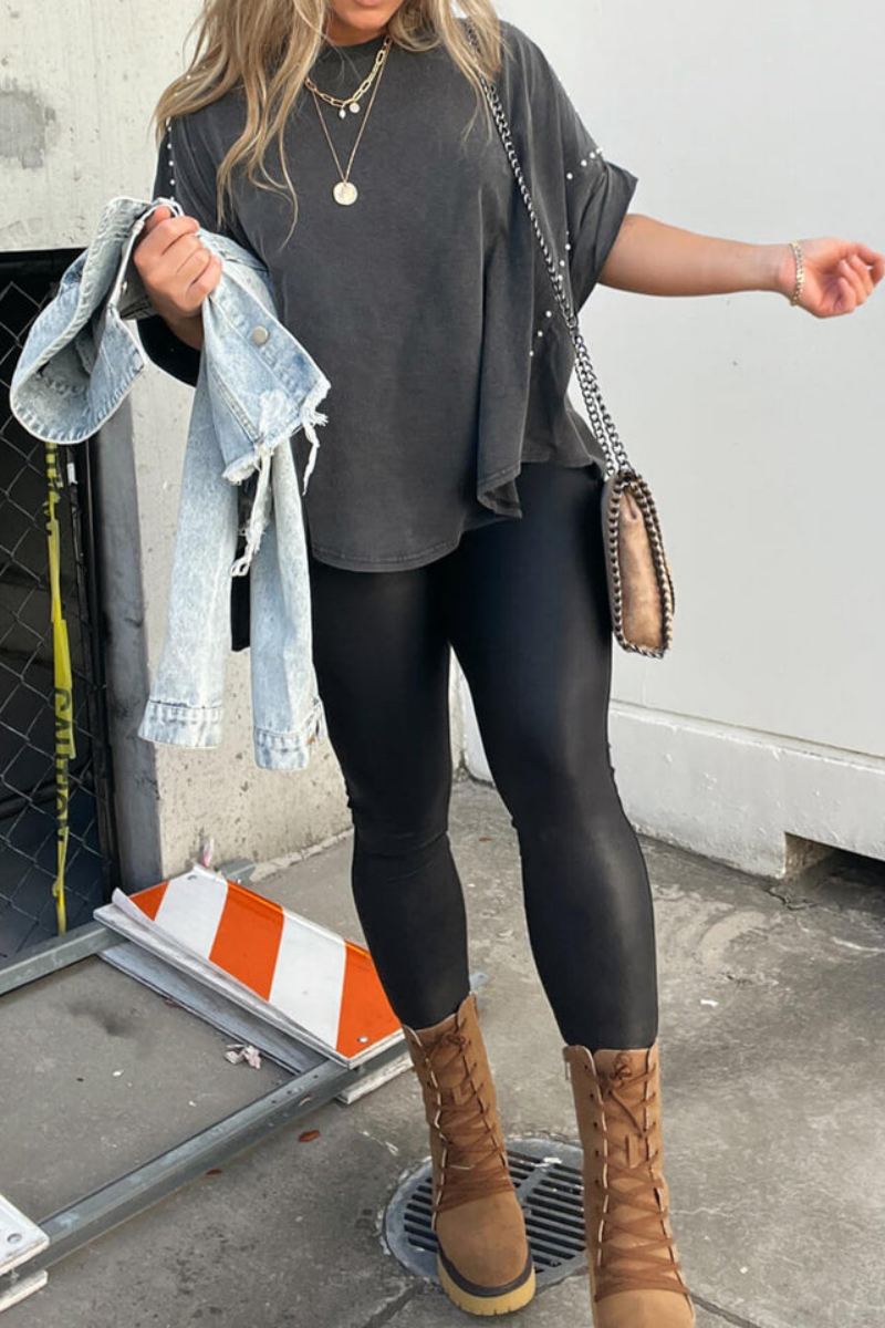T-shirt oversize à manches retroussables et rivets